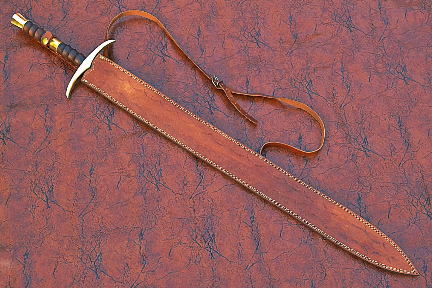 38 inches Long Claymore Sword, 30" Long Hand Forged Damascus Steel Double Edge Blade, Forward Brass Cross hilt Forward and Pommel, Leather Scabbard with Shoulder Stripe