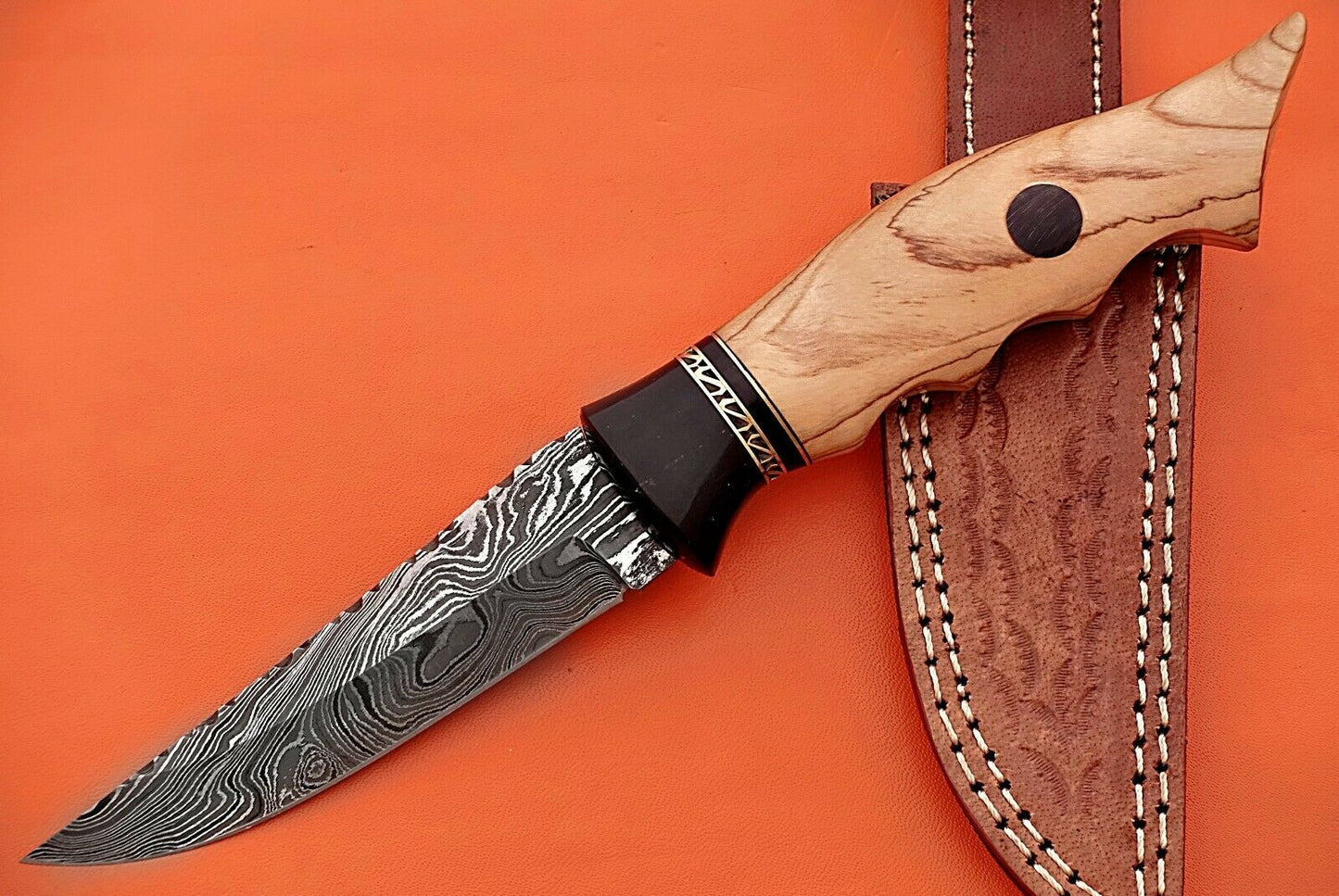 9 straight back blade skinning Knife, finger serrated wood scale, Leather sheath