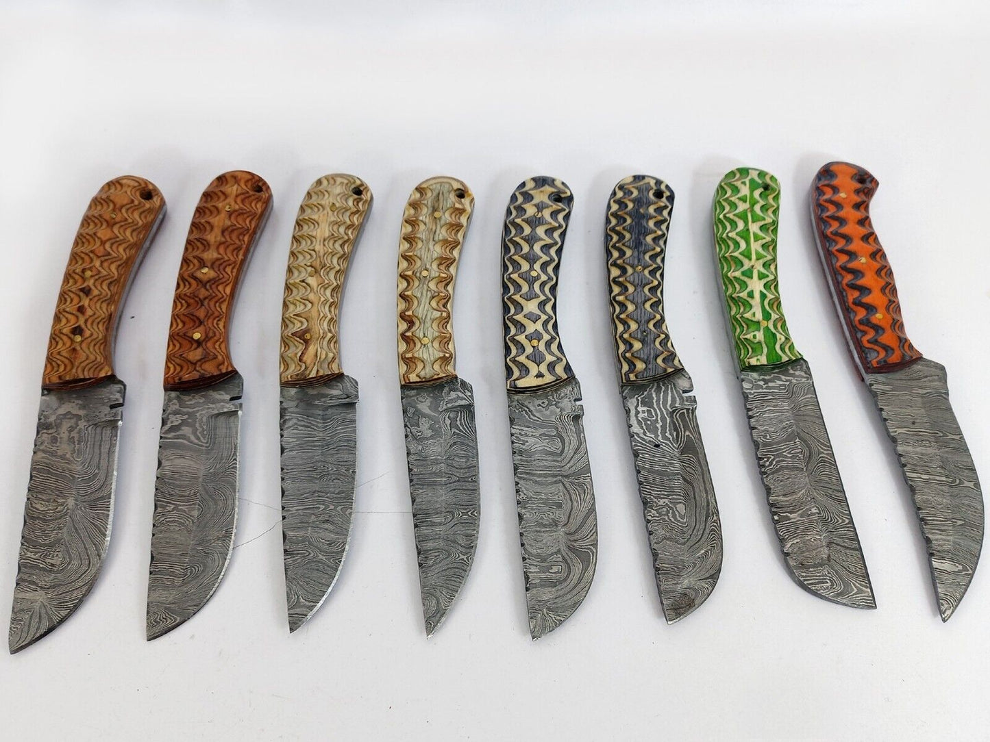 15 pieces Damascus steel fixed blade skinning knives lot with Leather sheath. Over 95 inches long Damascus steel knives in assorted colors