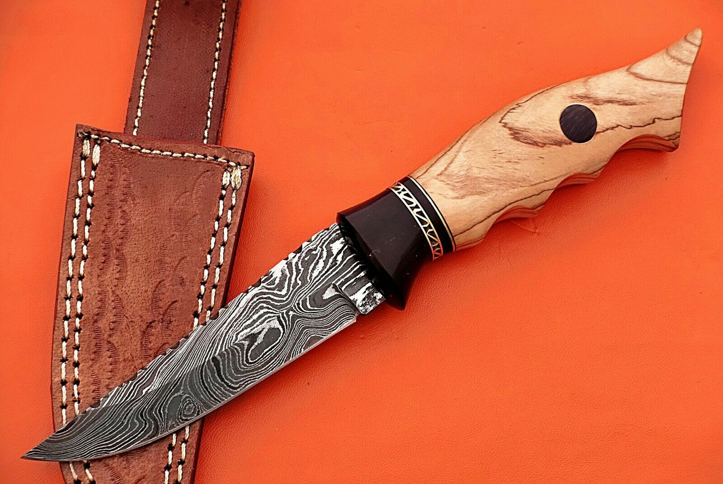 9 straight back blade skinning Knife, finger serrated wood scale, Leather sheath