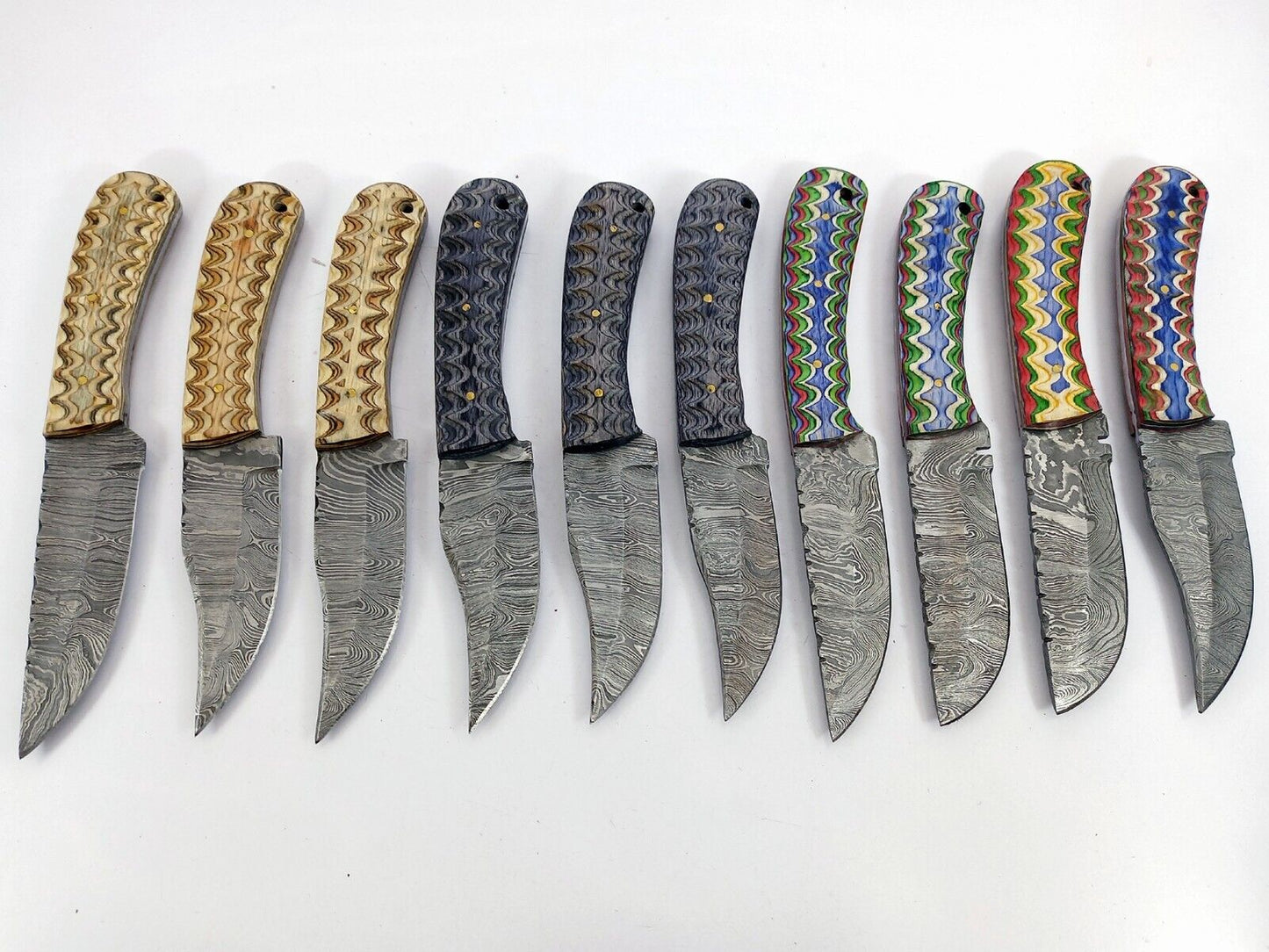 20 pieces Damascus steel fixed blade skinning knives lot with Leather sheath. Over 150 inches long Damascus steel knives in assorted colors