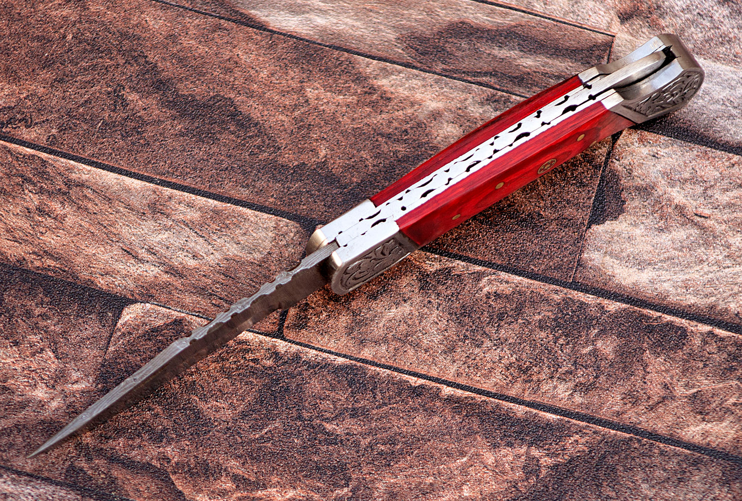 9" long back lock Folding Knife, Red wood Scale with Engraved steel bolster, custom made 4" Hand Forged Damascus steel blade, Cow hide leather sheath with belt loop
