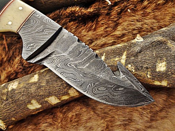 8" Long hand forged full tang Damascus steel drop point gut hook blade compact Knife, Dollar wood with Damascus Bolster scale, Cow Leather sheath (Copy)