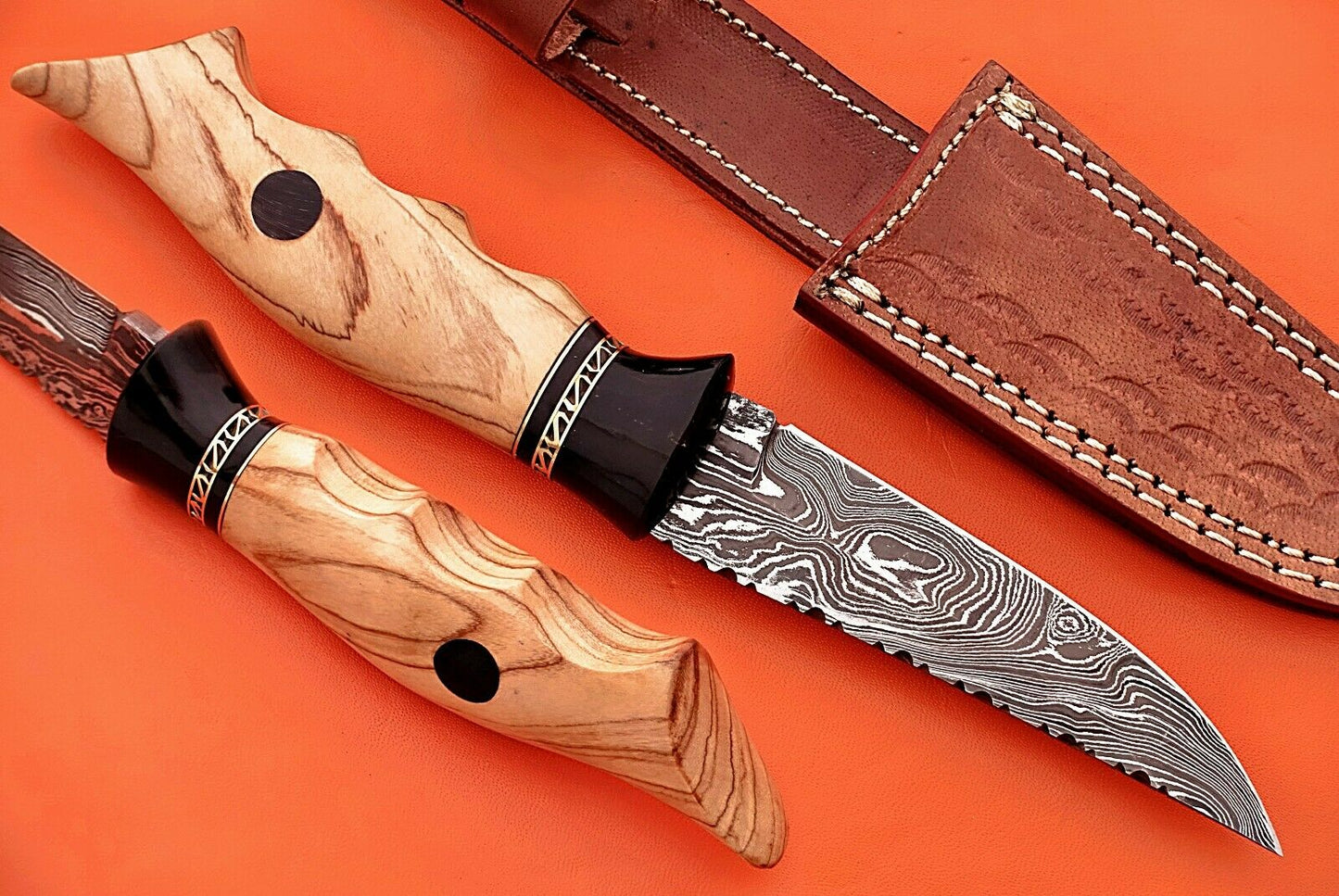 9 straight back blade skinning Knife, finger serrated wood scale, Leather sheath