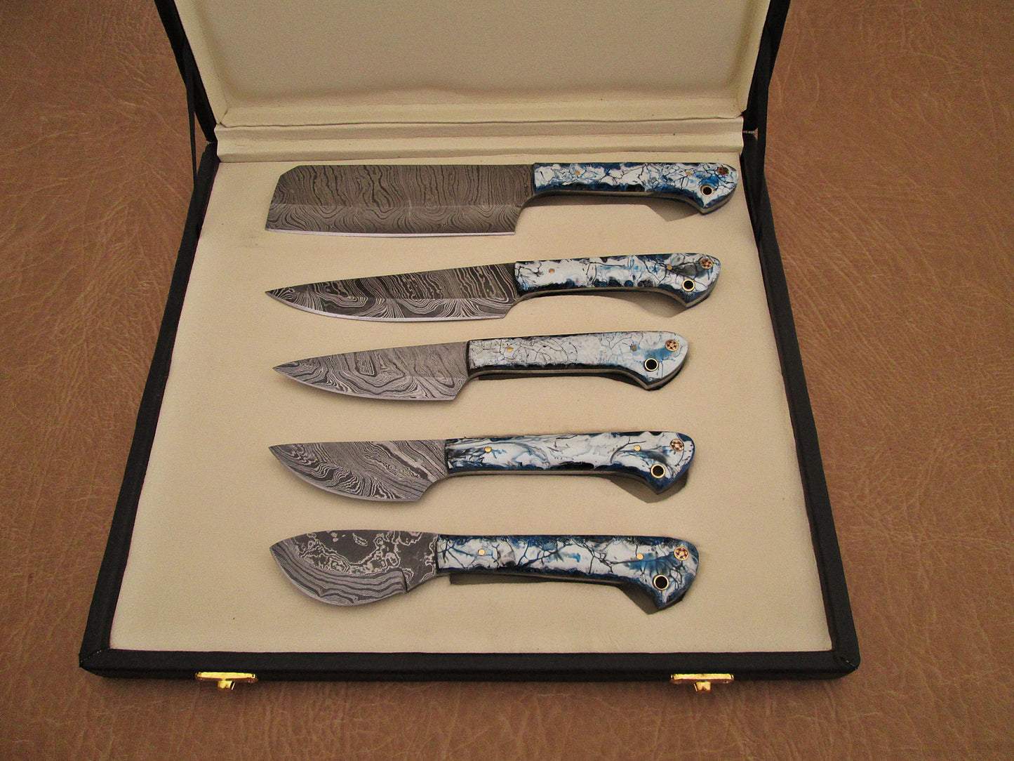 5 Pieces Damascus steel kitchen knife set includes (10.6+9.6+9.0+8.0+7.6)" knives, Green Comouflage scale, Comes with gift box