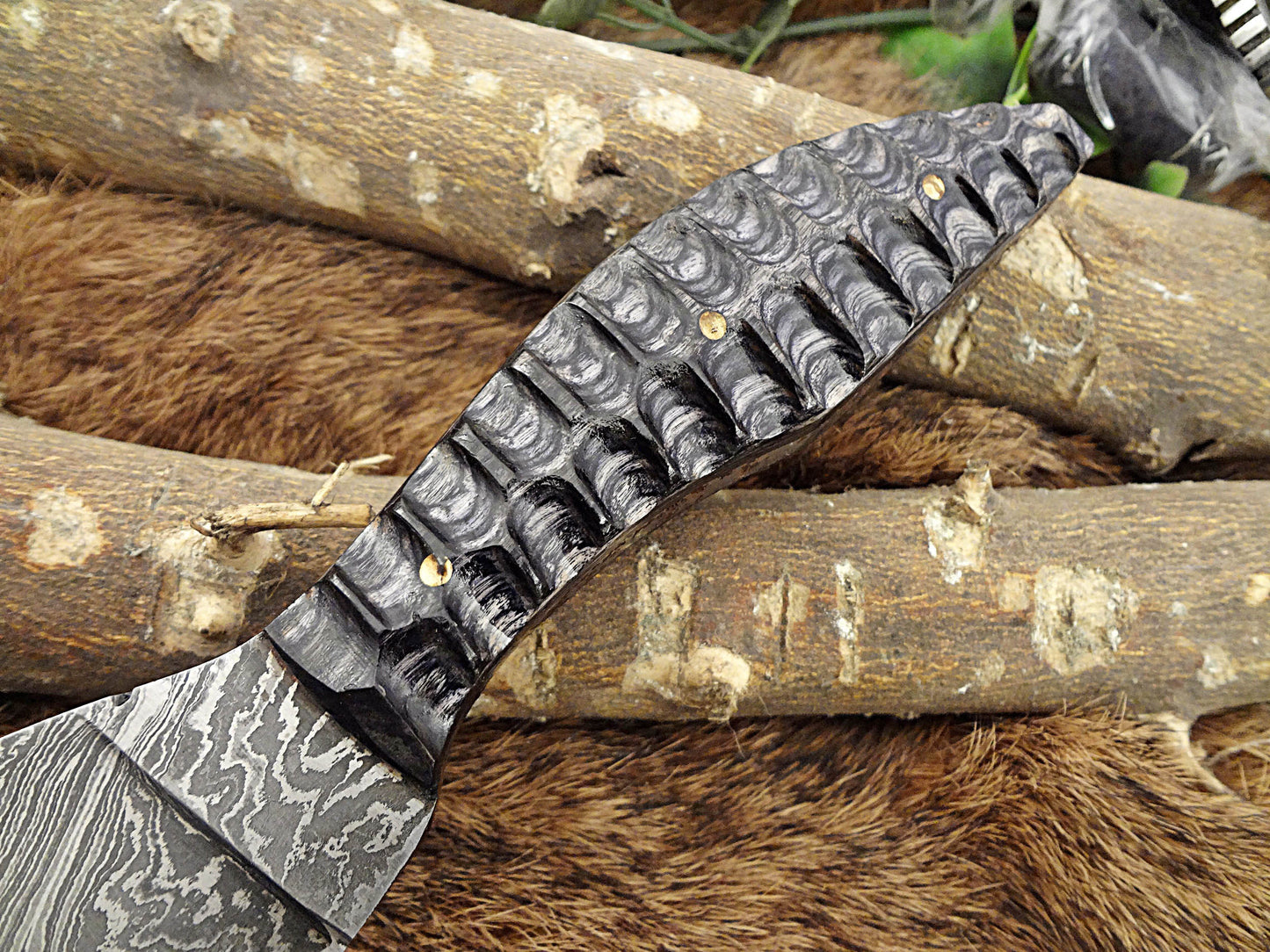 8.5" DAMASCUS STEEL BLADE POCKET KNIFE, JIGGED BULL HORN SCALE, LEATHER SHEATH