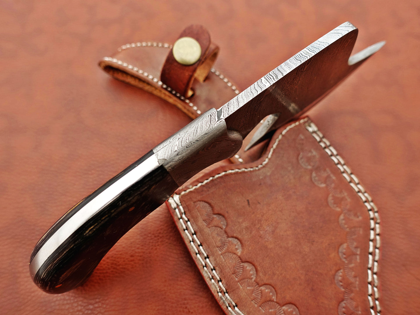 9" hand forged Twist Pattern Damascus steel chopper, 2 tone Dollar wood scale compact cleaver, Leather sheath included