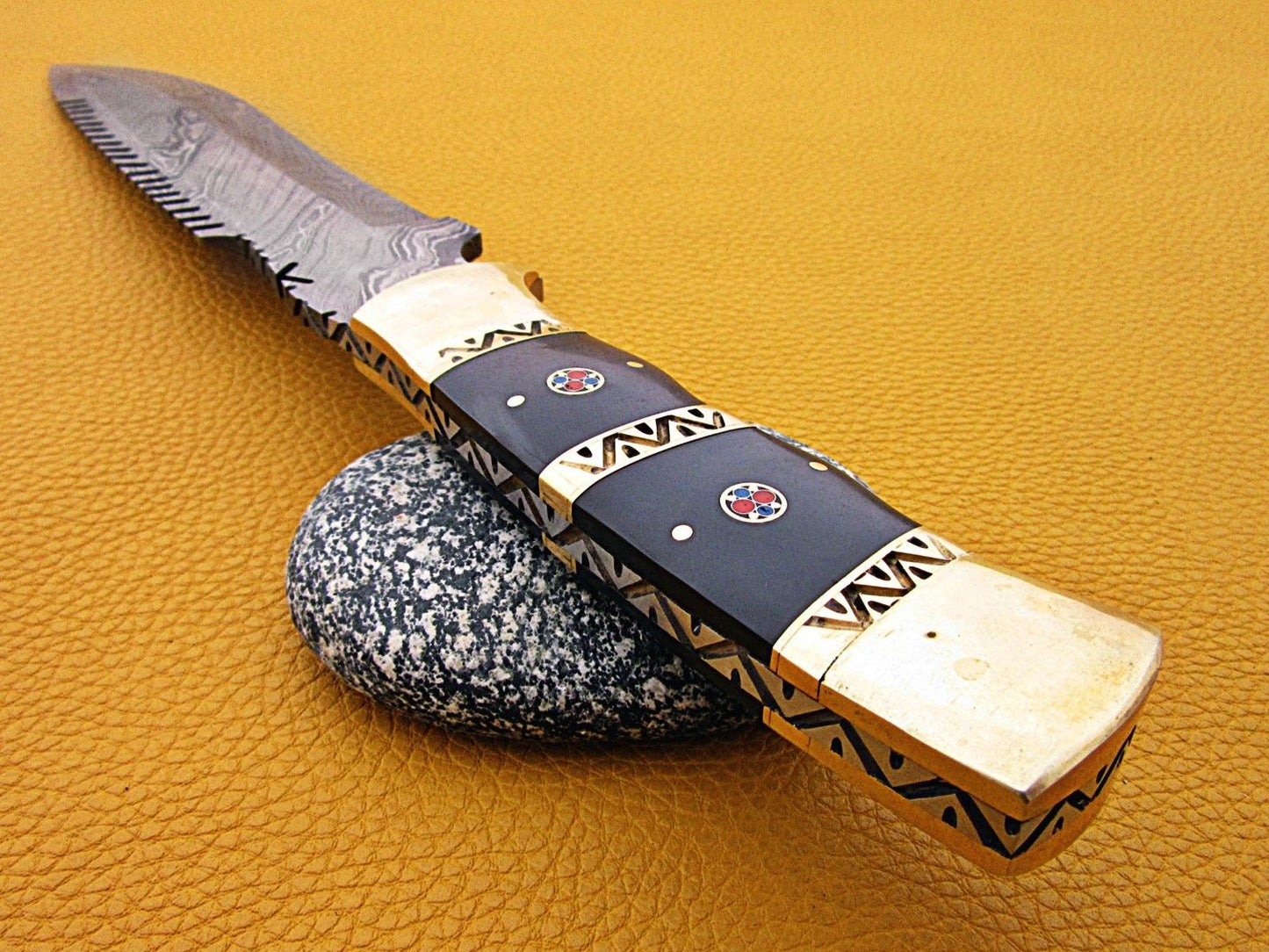 14″ long Damascus steel full tang blade hunting knife, Bull horn scale with engraved Brass spacer & bolster, Co hide Leather sheath