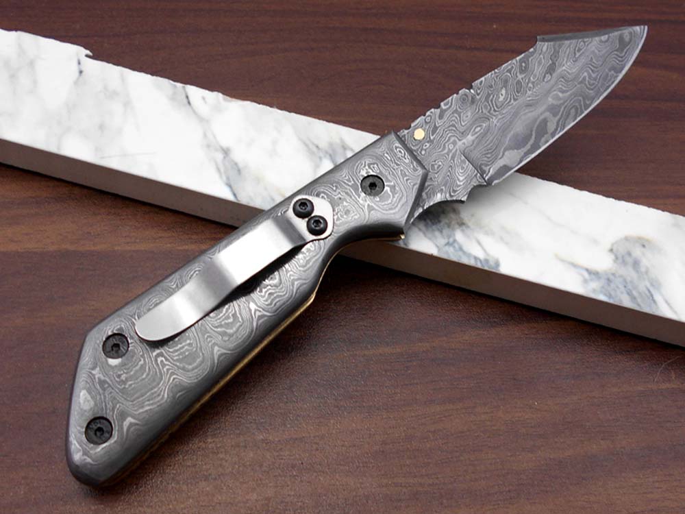 Damascus steel 7.5" long Folding Knife Bull horn with Damascus bolster pocket clip scale, custom made Hand Forged blade cow leather sheath