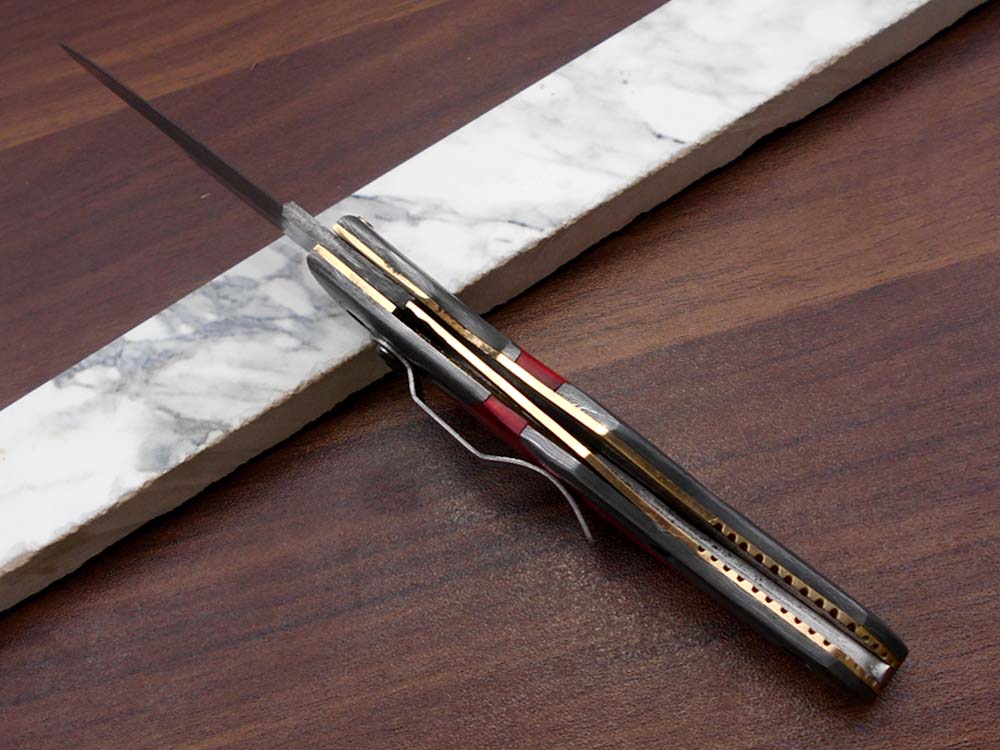4 pieces Damascus steel folding knives set, Pocket clip, Liner lock, Leather sheath. Includes Black, Brown, Red & blue colors