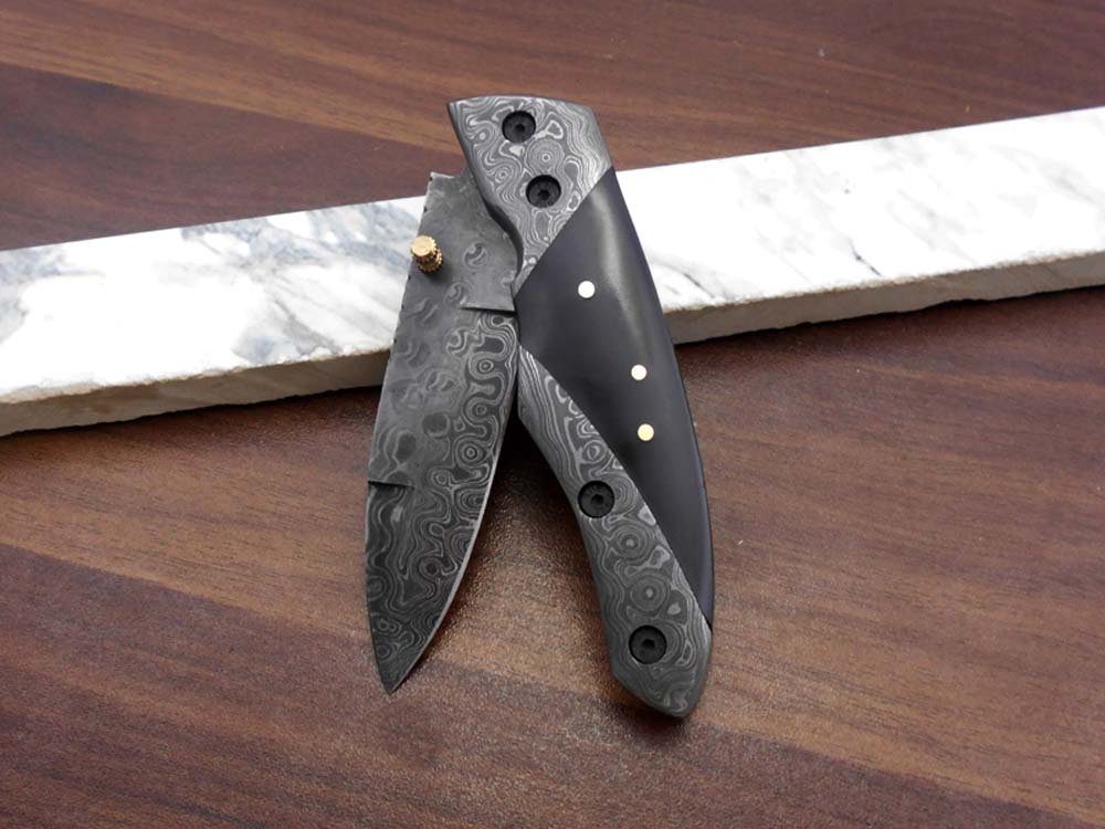 8" long Damascus steel custom made Folding Knife with pocket clip, Available in various scales option with Damascus, 3.5" Damascus steel blade with Liner lock, Includes Cow hide leather sheath
