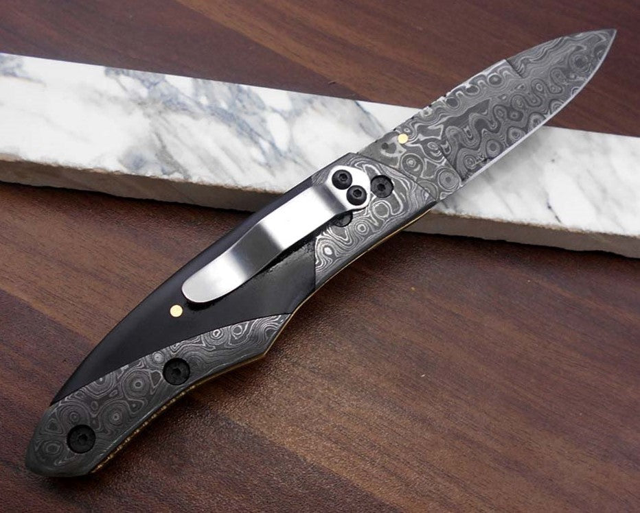 4 pieces Damascus steel folding knives set, Pocket clip, Liner lock, Leather sheath. Includes Black, Brown, Red & blue colors