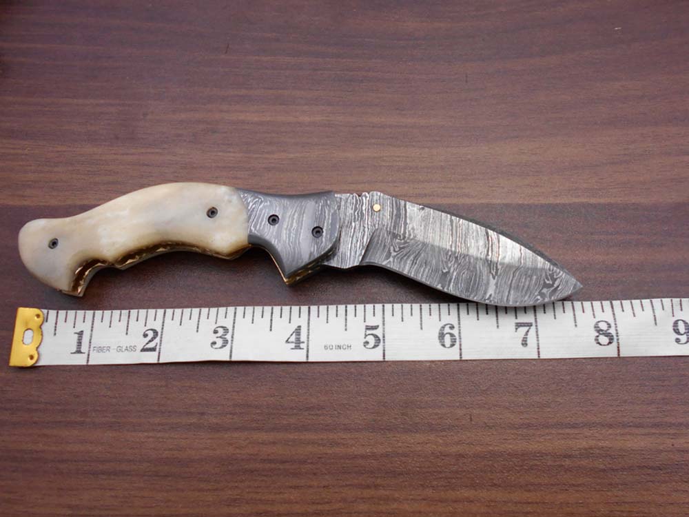 7.5" Folding Knife, 3.5" Legal Hand Forged Twist Pattern Damascus Steel Blade, Black and White Scales Available, Pocket Knife, Liner Lock & Thumb knob Equipped, Cow Hide Leather Sheath