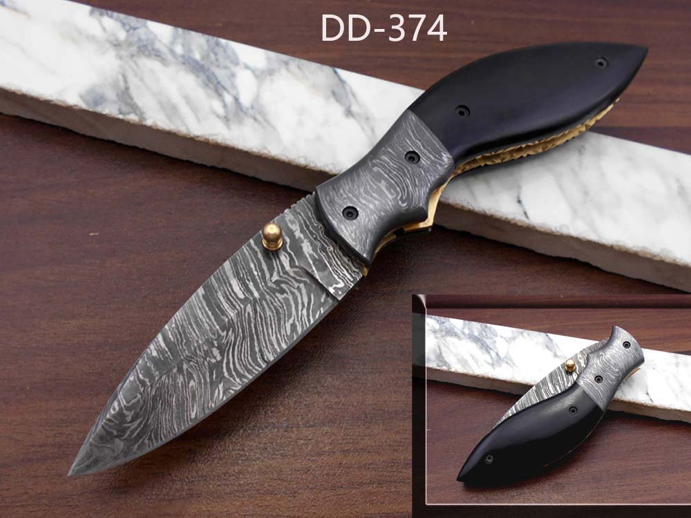 7.5" Folding Knife, 3.5" Legal Hand Forged Twist Pattern Damascus Steel Blade, Black and White Scales Available, Pocket Knife, Liner Lock & Thumb knob Equipped, Cow Hide Leather Sheath