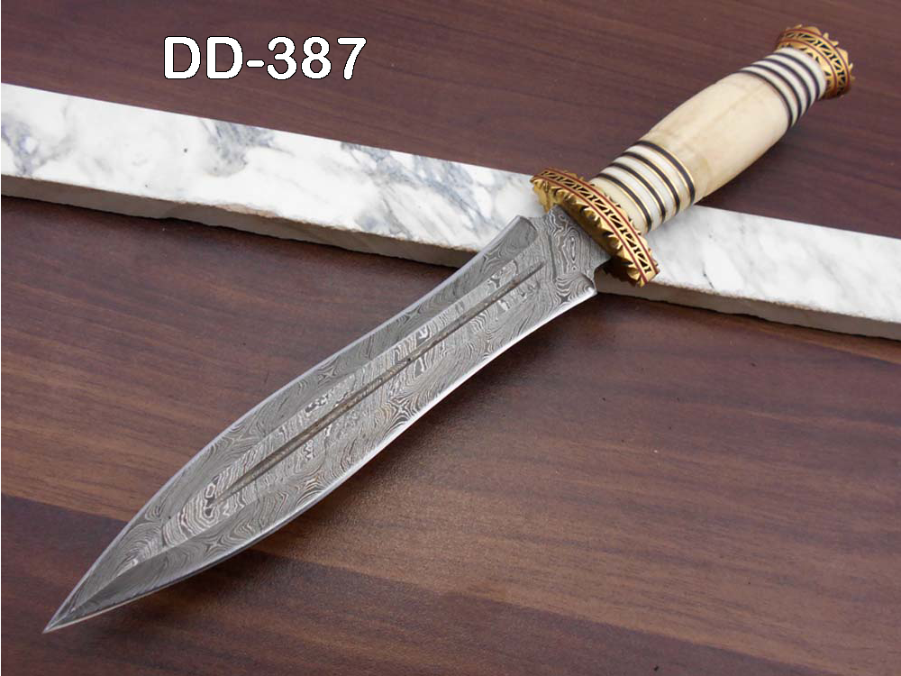 13" Long Damascus Dagger hand forged Knife 7" dual cutting edge exotic Rose wood scale crafted with engraved brass & fiber spacing, sheath