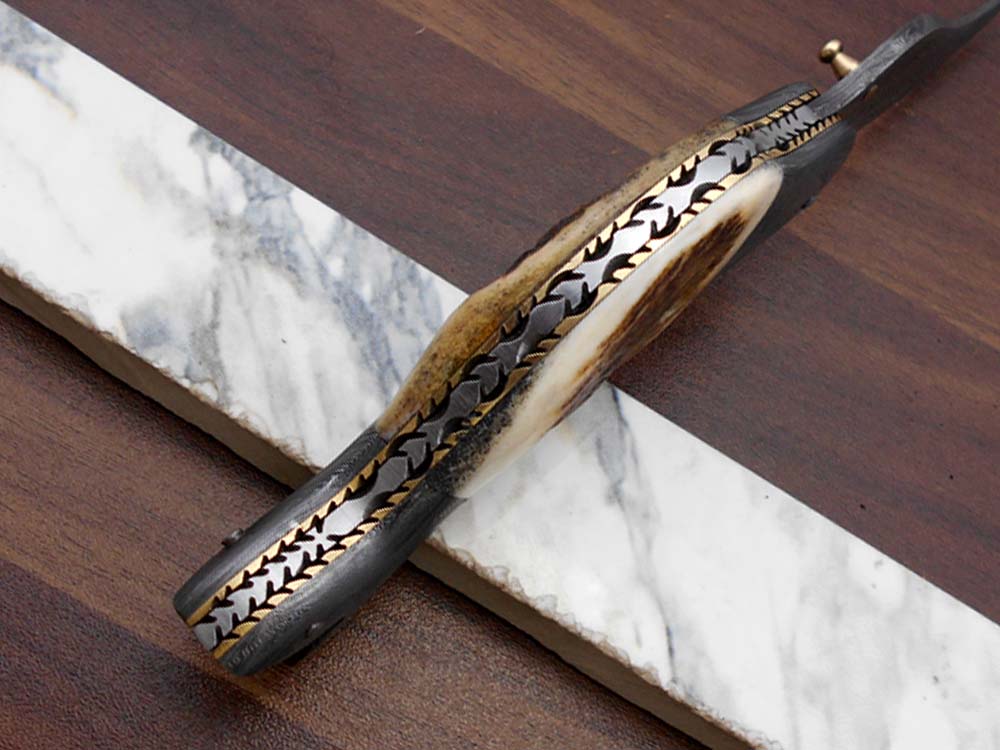 Fish shape 8" folding pocket knife available in 3 natural scales, Cow leather sheath included