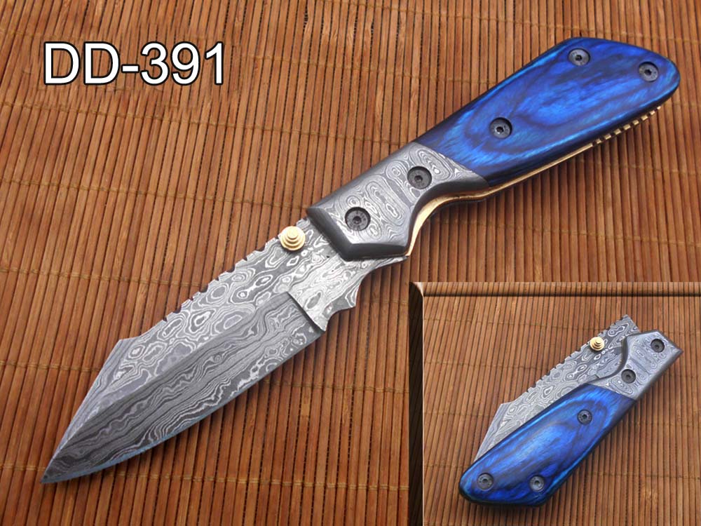 Damascus steel 7.5" long Folding Knife Bull horn with Damascus bolster pocket clip scale, custom made Hand Forged blade cow leather sheath
