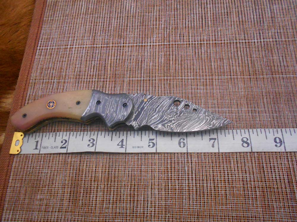 7.5" Folding Knife, 3.5" Hand Forged Twist Pattern Damascus Steel Blade with 3 Holes, Available in 3 Scale colors Pocket Knife, Liner Lock & Thumb knob Equipped, Cow Hide Leather Sheath included
