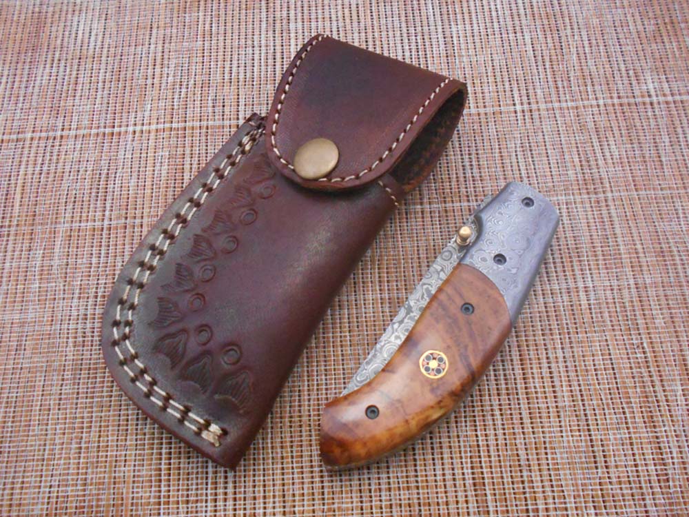 7.5" Folding Knife, 3.5" Hand Forged Twist Pattern Damascus Steel Blade Pocket Knife, 4" scale available in 3 Colors, Liner Lock & Thumb knob Equipped, Cow Hide Leather Sheath