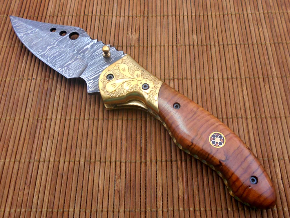 7.5" Folding Knife, 3.5" Hand Forged Twist Pattern Damascus Steel Blade with 3 Holes, Available in 3 Scale colors Pocket Knife, Liner Lock & Thumb knob Equipped, Cow Hide Leather Sheath included