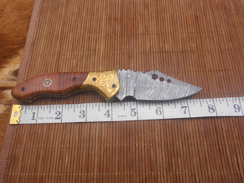 7.5" Folding Knife, 3.5" Hand Forged Twist Pattern Damascus Steel Blade with 3 Holes, Available in 3 Scale colors Pocket Knife, Liner Lock & Thumb knob Equipped, Cow Hide Leather Sheath included