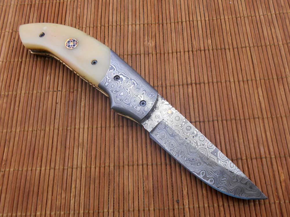 7.5" Folding Knife, 3.5" Hand Forged Twist Pattern Damascus Steel Blade Pocket Knife, 4" scale available in 3 Colors, Liner Lock & Thumb knob Equipped, Cow Hide Leather Sheath