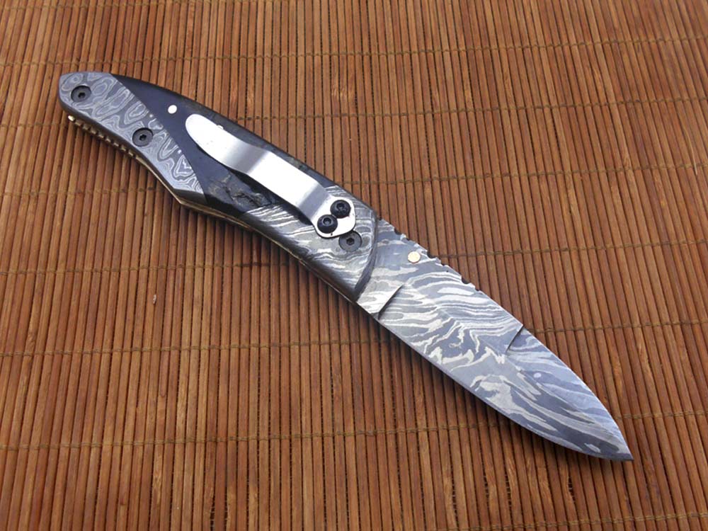 8" long Damascus steel custom made Folding Knife with pocket clip, Available in various scales option with Damascus, 3.5" Damascus steel blade with Liner lock, Includes Cow hide leather sheath