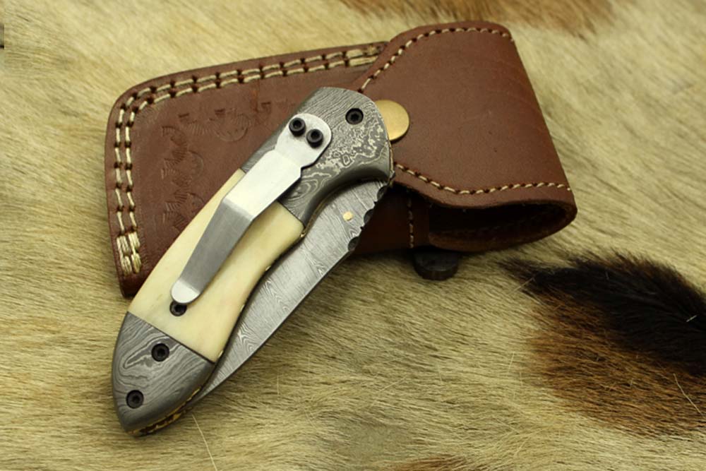 Damascus steel 7" folding knife, liner lock, thumb knob, Cow sheath, 4 Colors