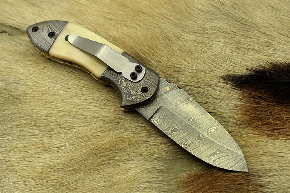 Damascus steel 7" folding knife, liner lock, thumb knob, Cow sheath, 4 Colors