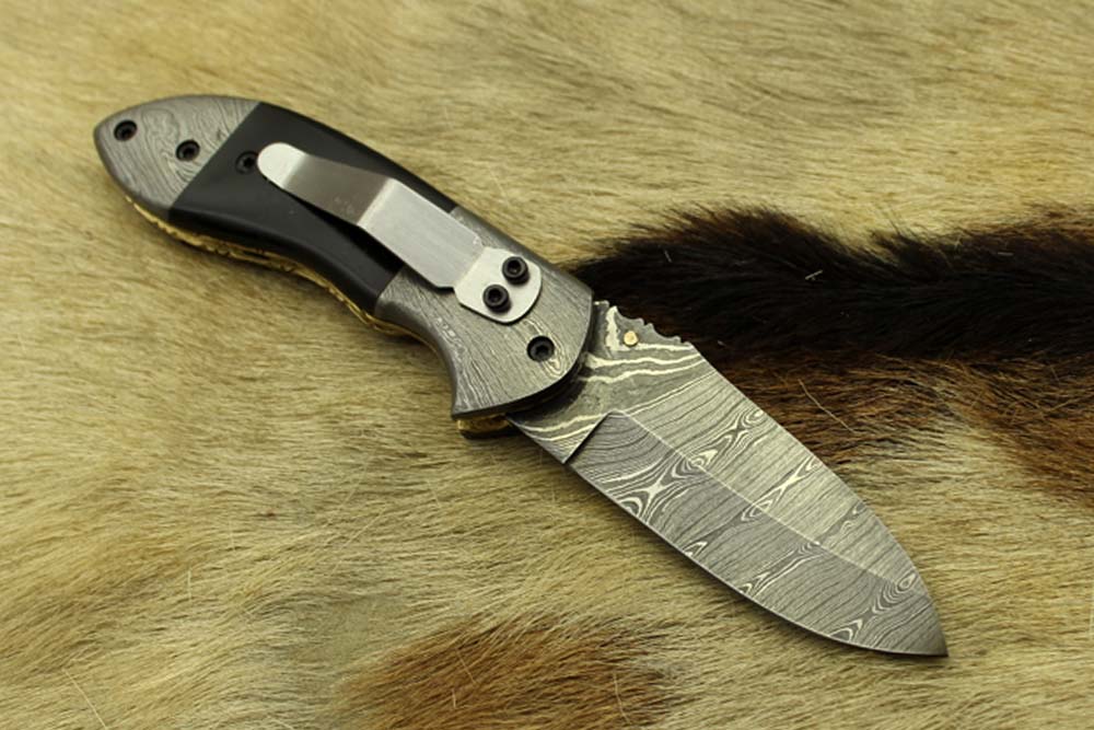 Damascus steel 7" folding knife, liner lock, thumb knob, Cow sheath, 4 Colors
