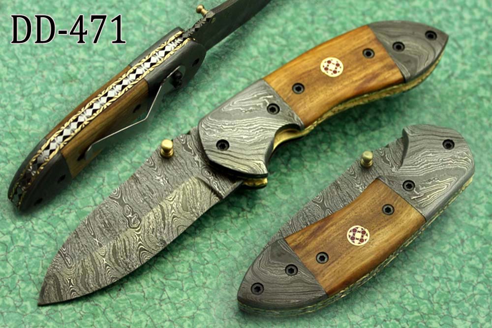 Damascus steel 7" folding knife, liner lock, thumb knob, Cow sheath, 4 Colors