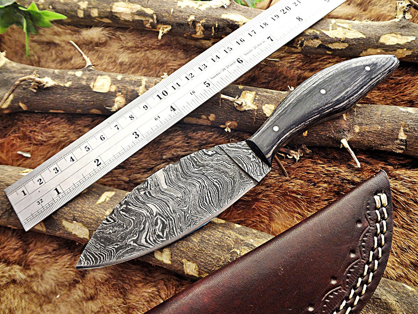 8.5" DAMASCUS STEEL BLADE POCKET KNIFE, JIGGED BULL HORN SCALE, LEATHER SHEATH