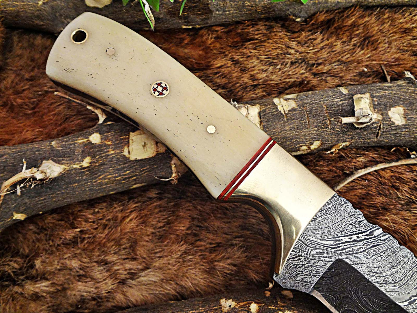 9" Damascus steel full tang Skinning Knife, Black and white scales with Brass Bolster scale, Cow hide Leather sheath included