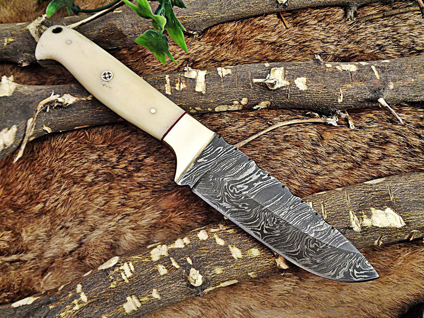 9" Damascus steel skinning knife, 4.5" full tang blade, Available in White and Red colors, includes Cow hide Leather sheath
