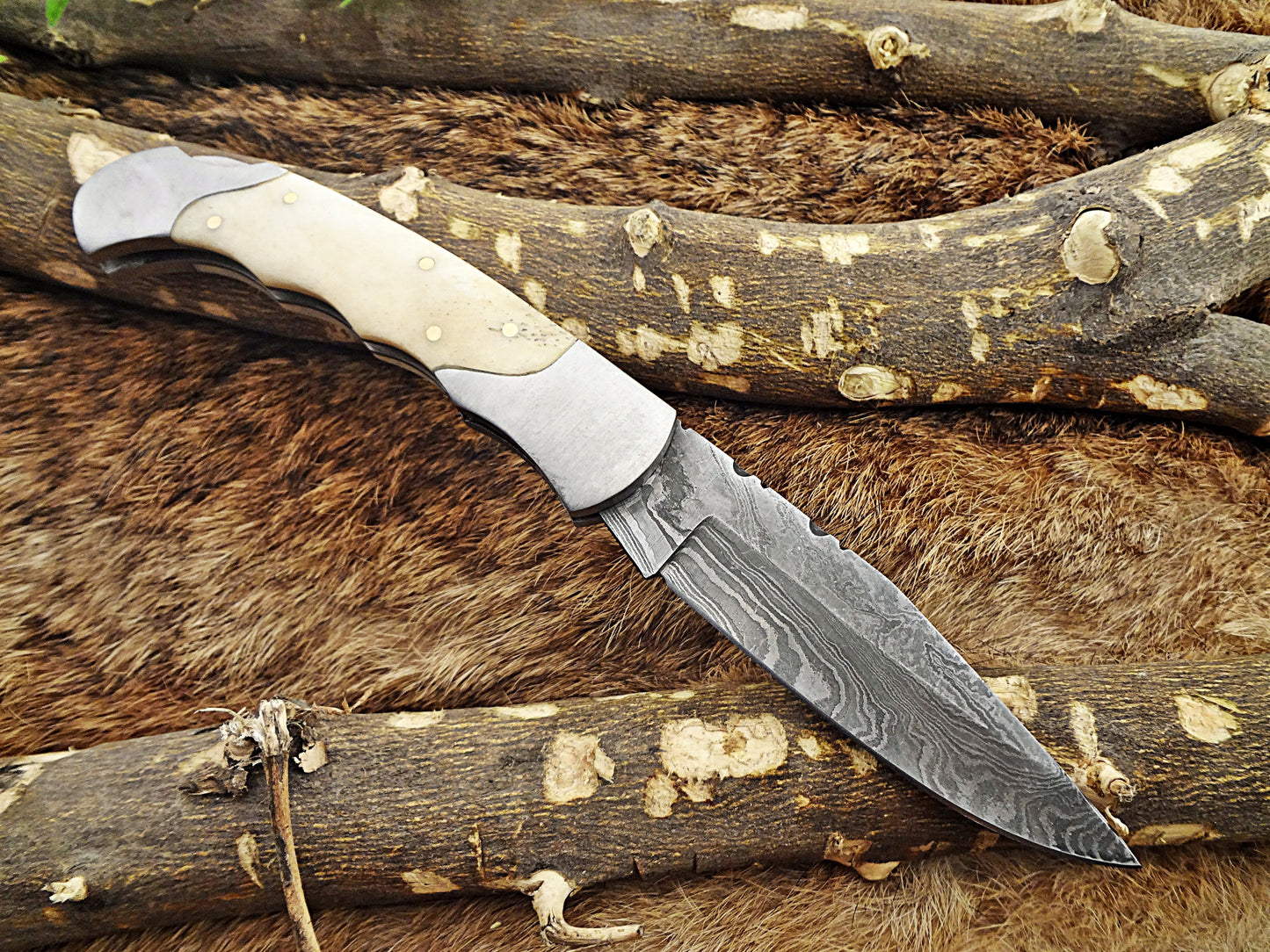 8" long Damascus steel Folding Knife, Walnut wood with Steel bolster scale, custom made 3.5" Hand Forged blade cow hide leather sheath