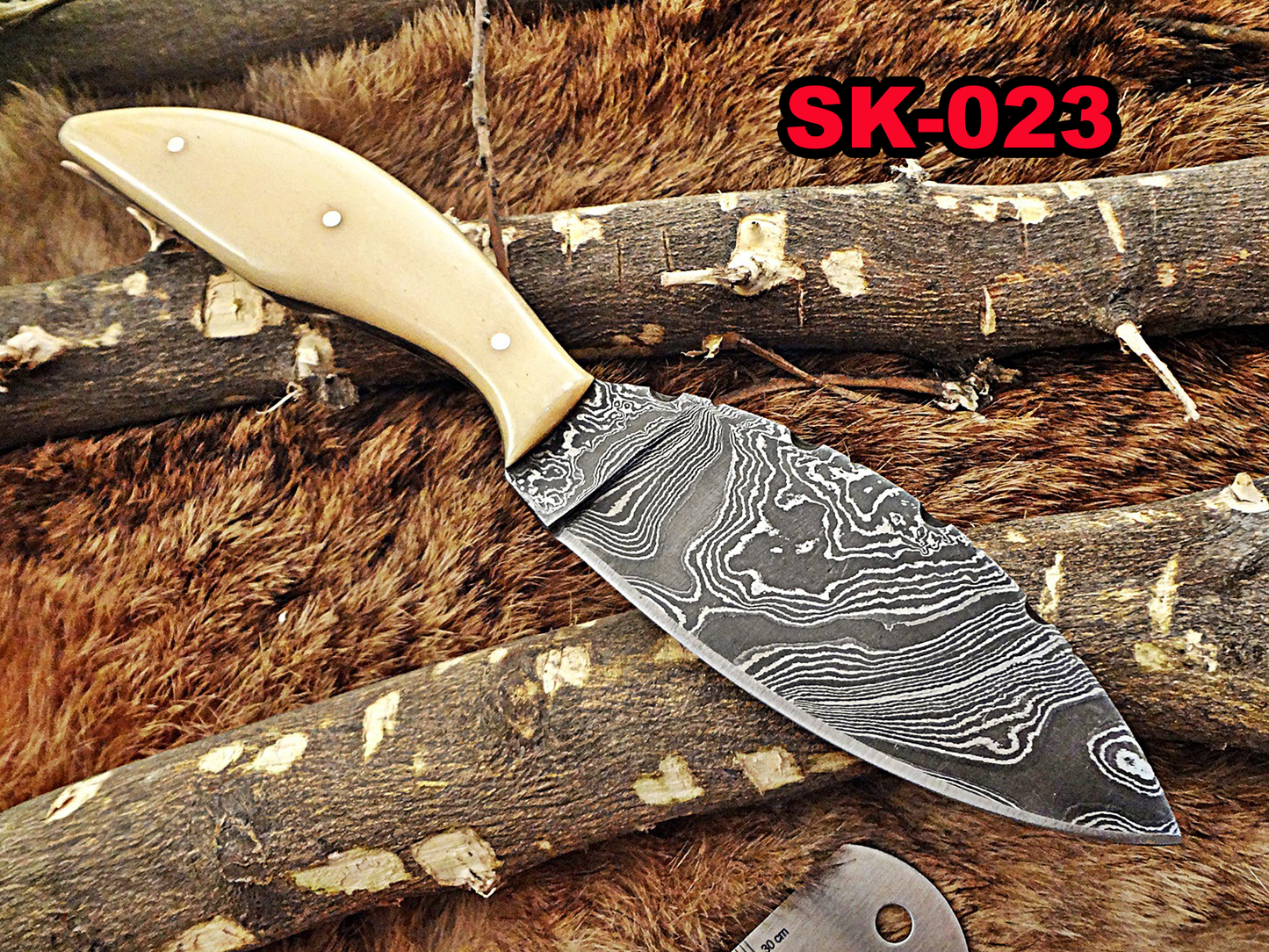 8.5" DAMASCUS STEEL BLADE POCKET KNIFE, JIGGED BULL HORN SCALE, LEATHER SHEATH
