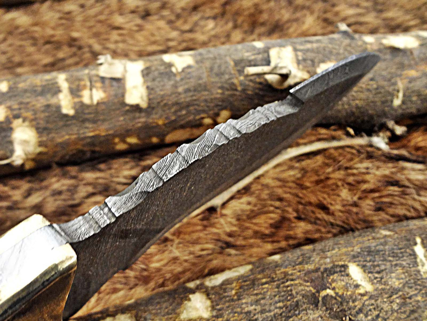 9" Long hand forged Damascus steel full tang skinning Knife with gut hook, Bull horn with Damascus Bolster, Cow hide Leather sheath