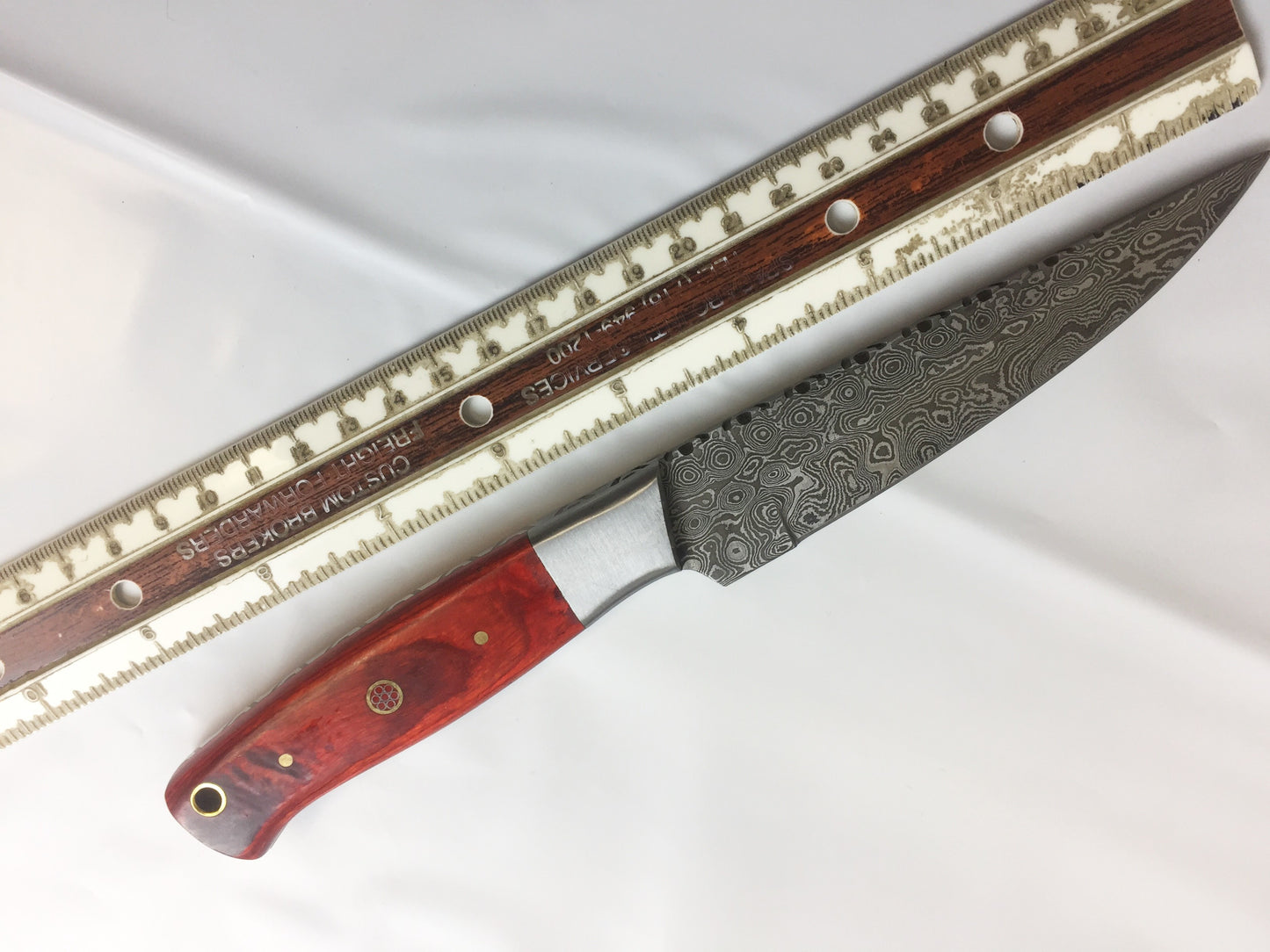 9.5" straight back blade skinning knife, 5" full tang Rain drop pattern Damascus steel blade, Available in 4 colors, includes Cow hide Leather sheath