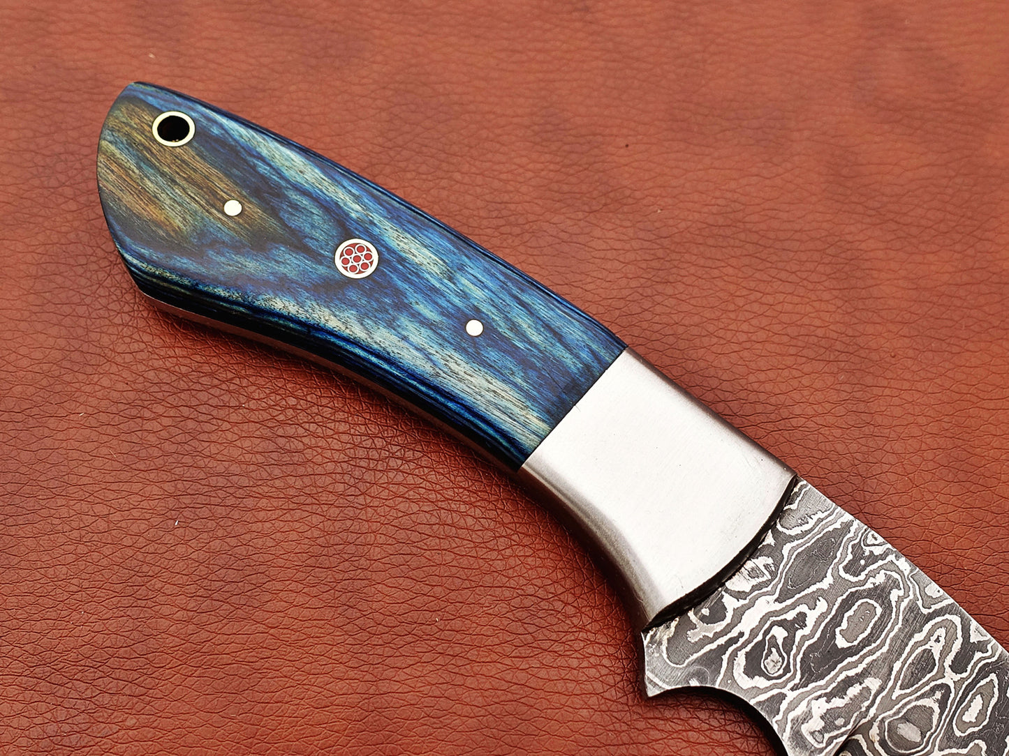 9.5" long Damascus steel Gut hook skinning knife, Full tang Rain drop pattern blade, available in 4 colors, includes Cow hide Leather sheath