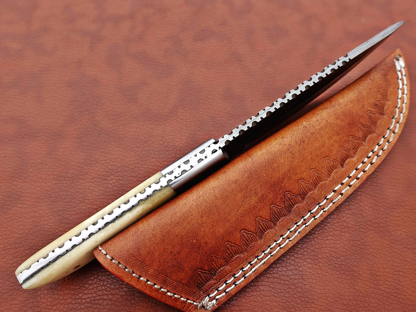 9.5" full tang Rain drop pattern skinning knife, 5" straight back Damascus steel blade, Available in 4 colors, includes Cow hide Leather sheath