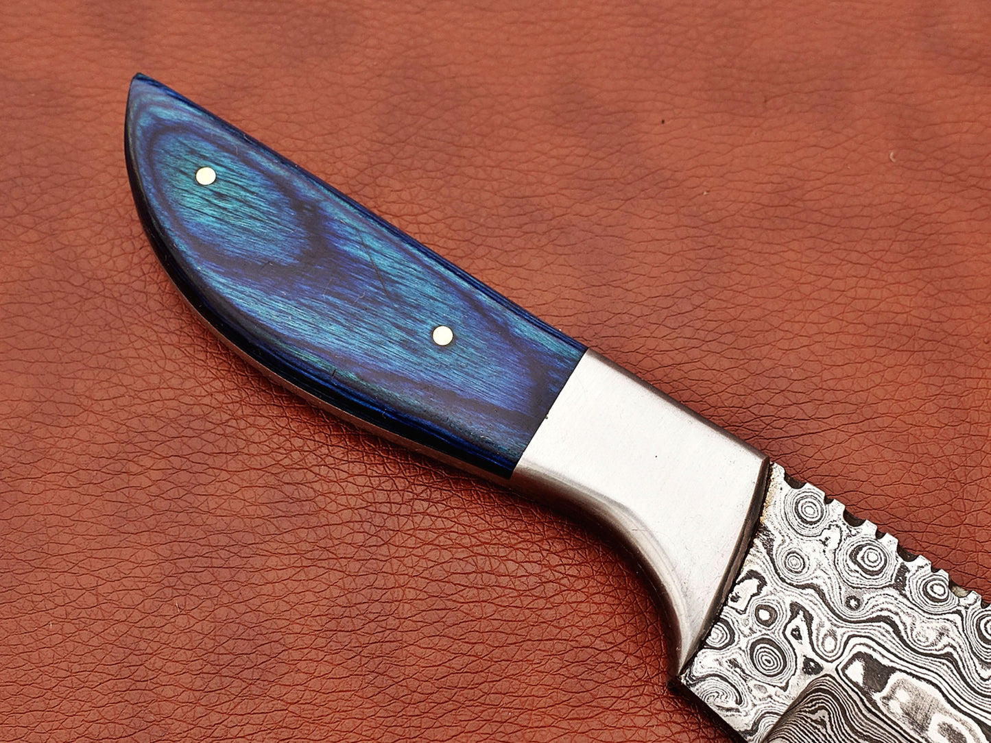 9.5" full tang Rain drop pattern skinning knife, 5" straight back Damascus steel blade, Available in 4 colors, includes Cow hide Leather sheath