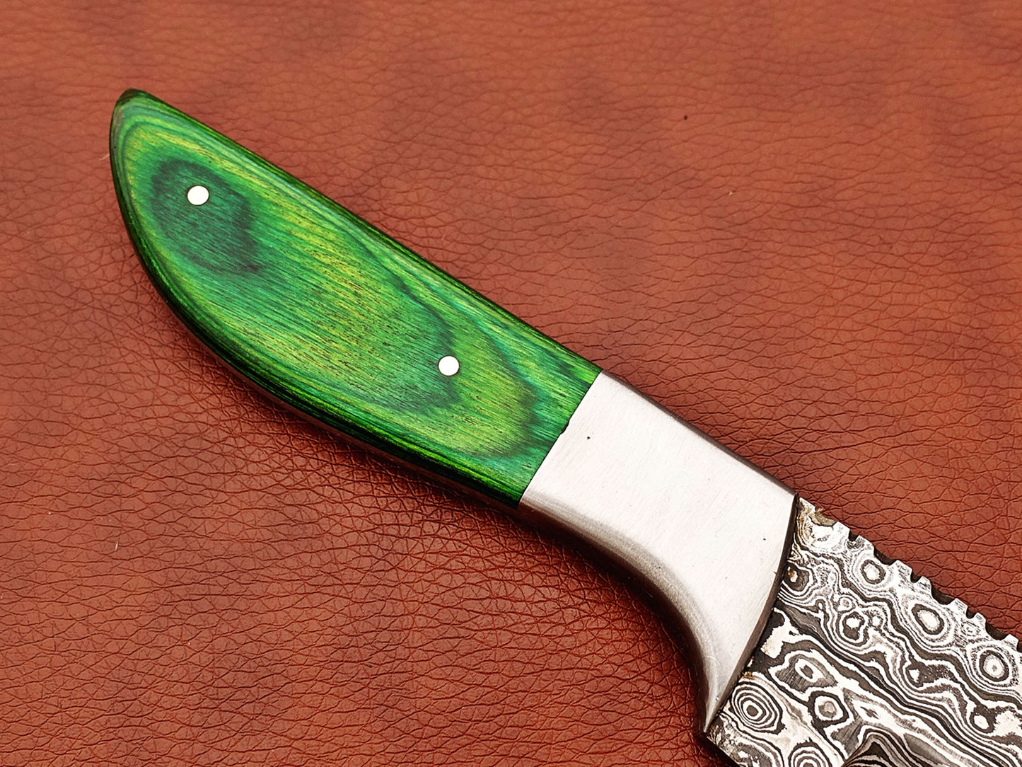 9.5" full tang Rain drop pattern skinning knife, 5" straight back Damascus steel blade, Available in 4 colors, includes Cow hide Leather sheath