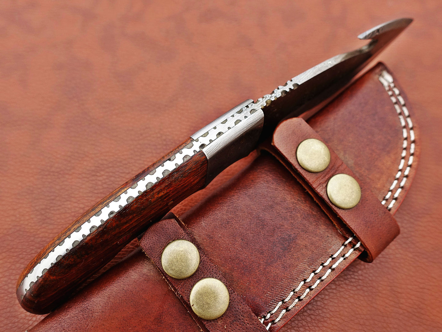 9.5" long Damascus steel Rain drop pattern Gut hook skinning knife, Full tang blade available in 4 colors, includes Cow hide Leather sheath