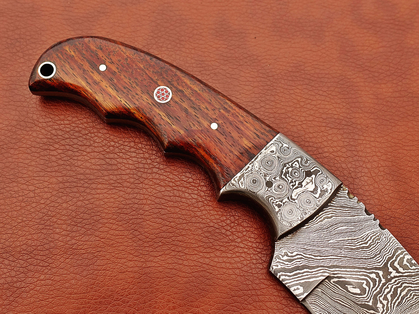 9.5" long Damascus steel Rain drop pattern Gut hook skinning knife, Full tang blade available in 4 colors, includes Cow hide Leather sheath