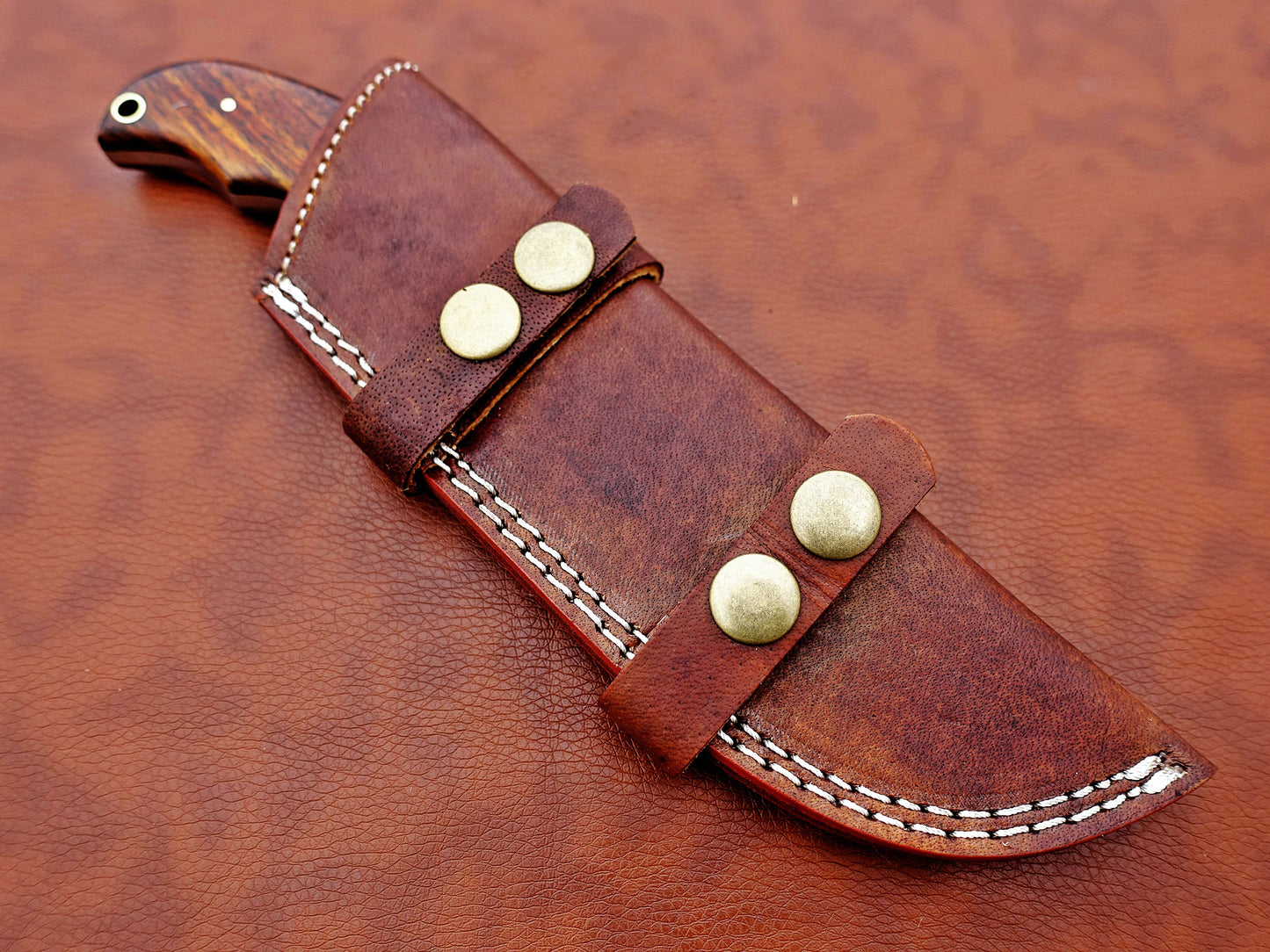 9.5" long Damascus steel Rain drop pattern Gut hook skinning knife, Full tang blade available in 4 colors, includes Cow hide Leather sheath