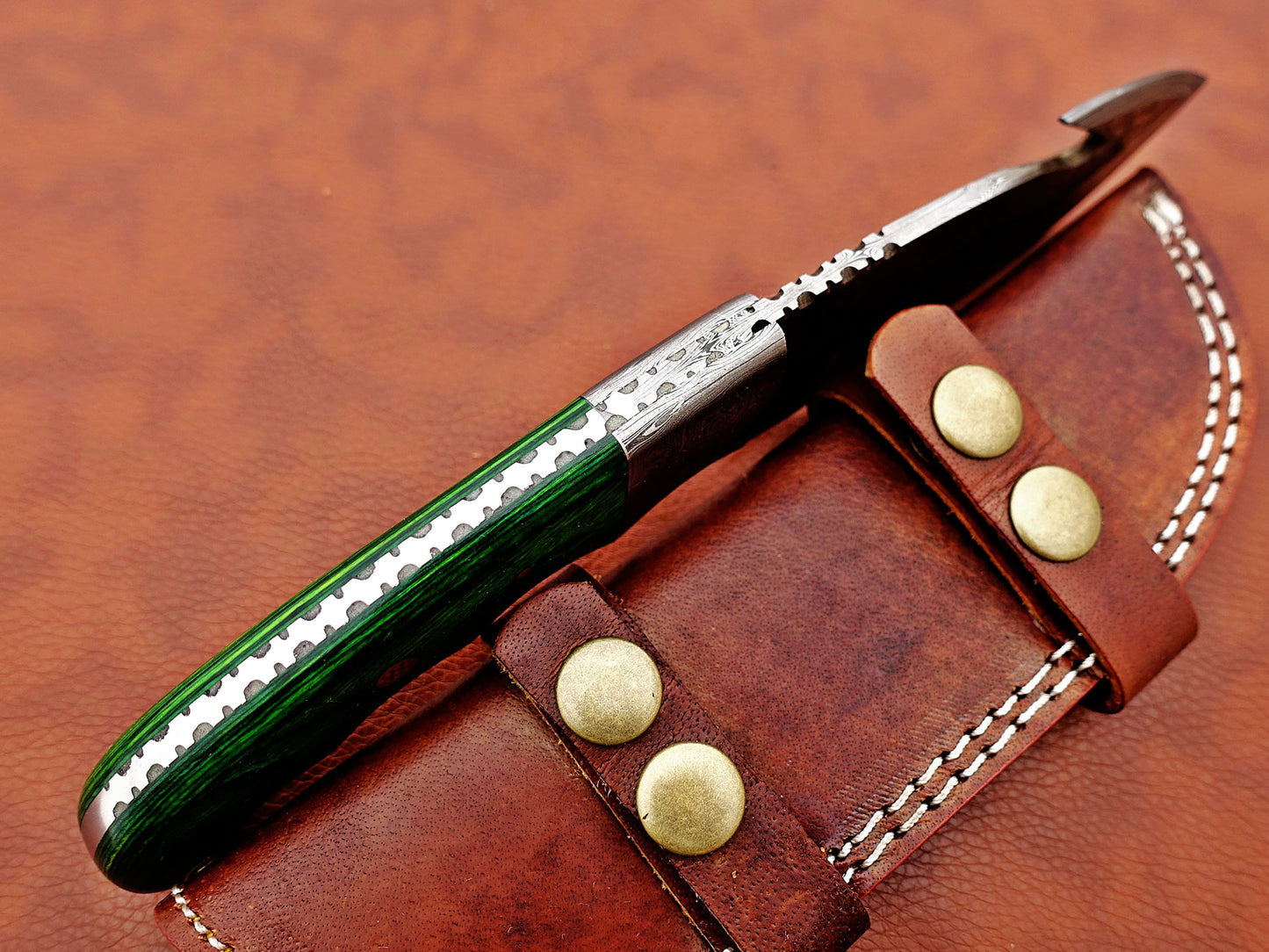 9.5" long Damascus steel Rain drop pattern Gut hook skinning knife, Full tang blade available in 4 colors, includes Cow hide Leather sheath