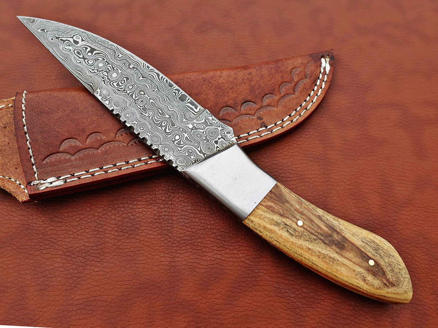 9.5" Rain drop pattern Damascus steel skinning knife, 5" full tang blade, Available in 3 colors, includes Cow hide Leather sheath