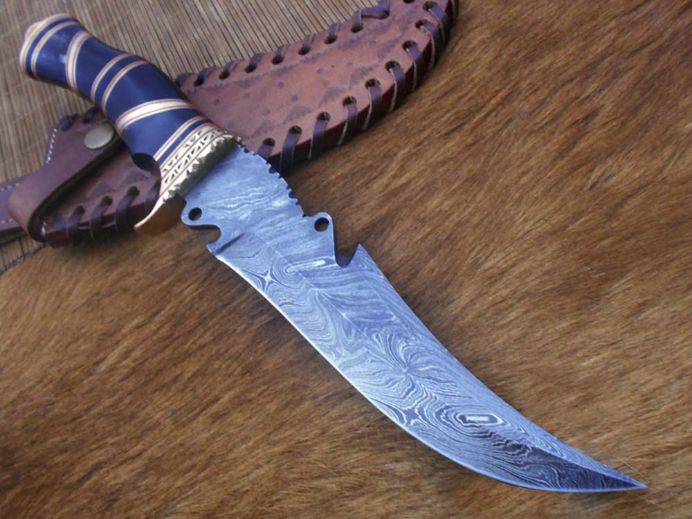 13" Long hand forged Damascus steel Hunting knife, exotic Bull Horn scale crafted with engraved brass finger guard, spacer & red fiber, Cow hide Leather sheath with belt loop