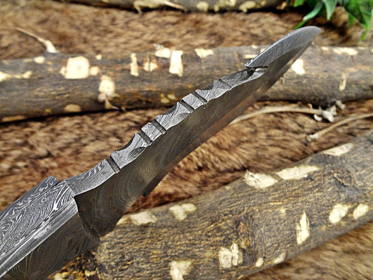 9" Long hand forged Damascus steel full tang skinning Knife with gut hook, Bull horn with Damascus Bolster, Cow hide Leather sheath