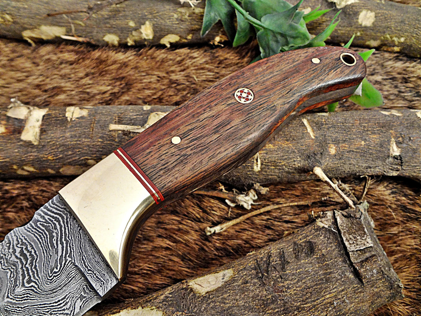 9.5" Damascus steel full tang blade skinning Knife, Available in 2 wood scales with Brass bolster, includes Cow hide Leather sheath